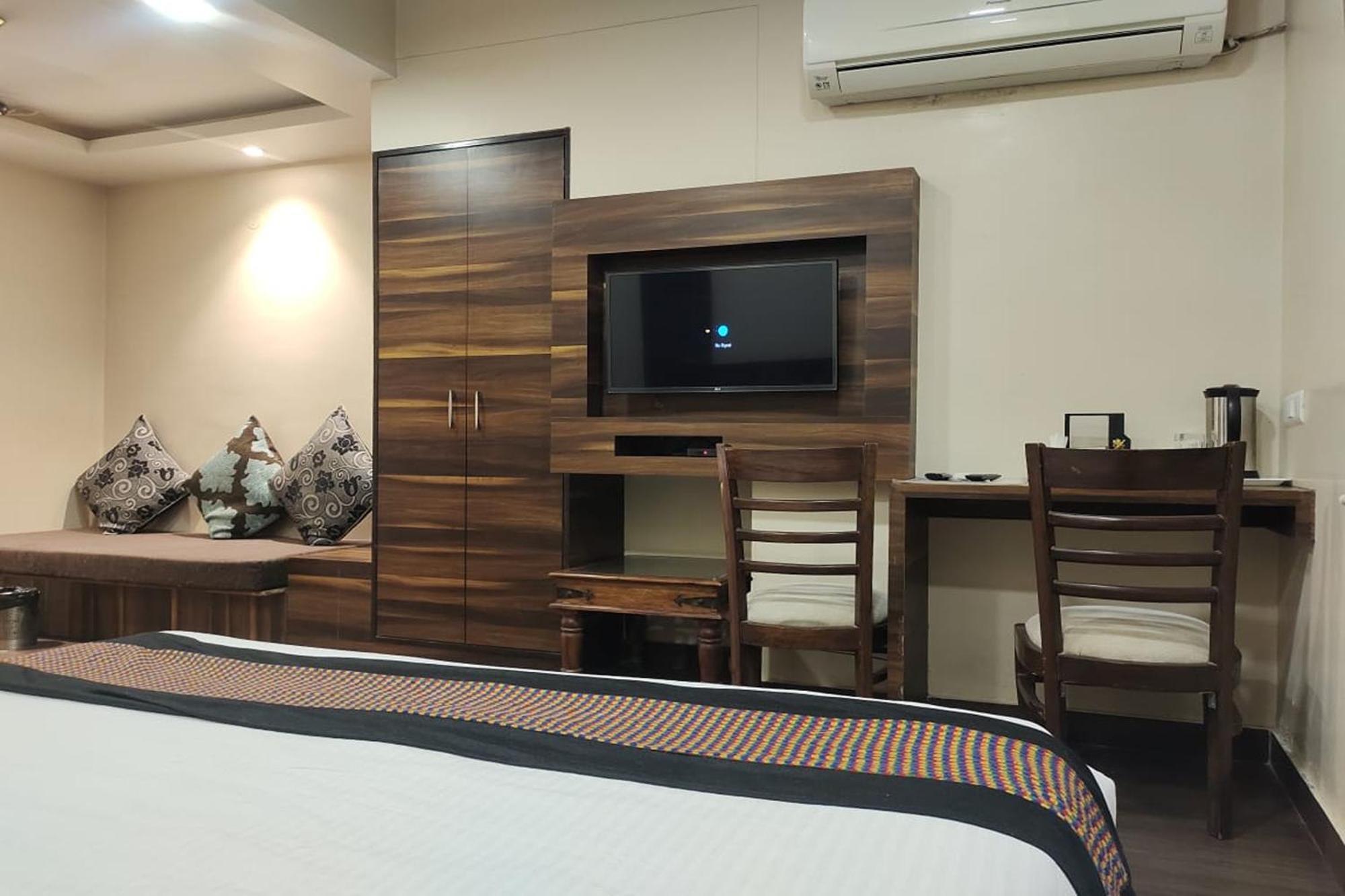 Hotel Rang Mahal Near Jaipur International Airport Εξωτερικό φωτογραφία