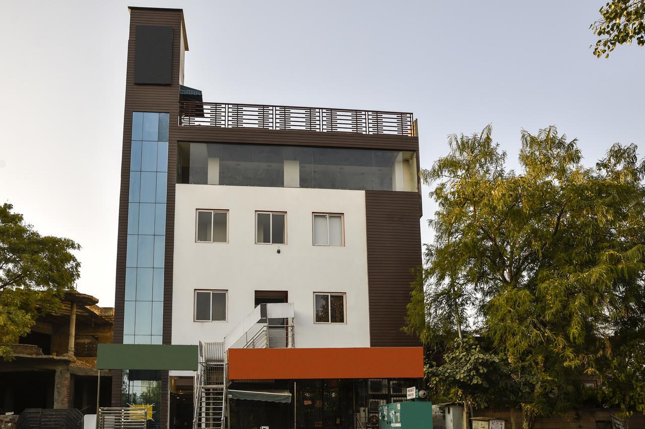 Hotel Rang Mahal Near Jaipur International Airport Εξωτερικό φωτογραφία